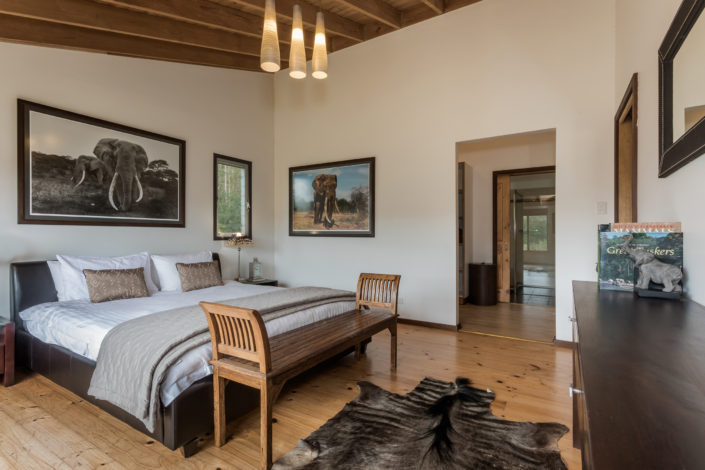 Indlovu Intaba Farm luxury bedroom